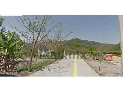 Imagen 2 de 6 de Se Vende Terreno 400 M² Los Manantiales Villa Avila Camacho Puebla. Esta Frente A La Secundaria Técnica # 107, Esta En Una Excelente Ubicación Son 400 Metros Cuadrados En Esquina Ideal Para Locales C