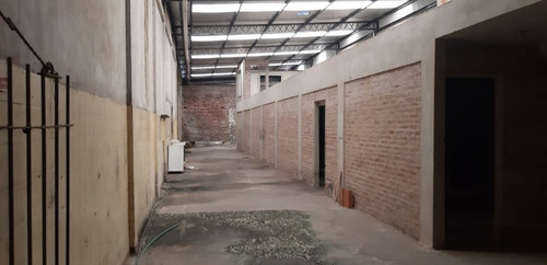 Imagen 5 de 8 de Galpon En Venta En Sarandi Este