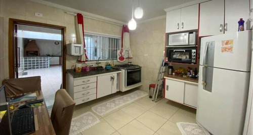 Imagem 13 de 23 de Vendo Sobrado Dois Dormitorios Suite Jd. Piracuama (vi638)
