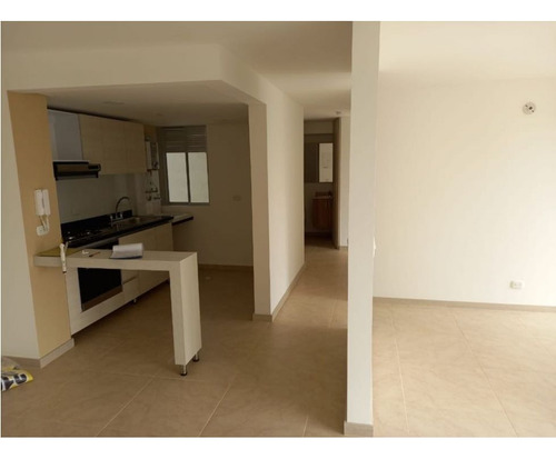 Venta De Apartamento De 72mt2 En Los Cambulos, Sur De Cali, 6935. 