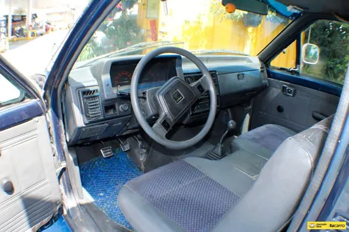 Mazda B2000 2.0