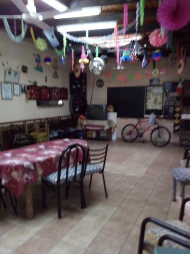 Imagen 5 de 14 de Casa De 5 Amb. Y Dpto. De 4 Amb.// . Lo Escuchamos!!!
