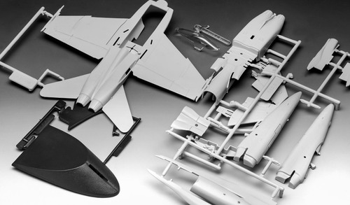 Top Gun Model Set Maverick F/a-18 Hornet By Revell #64965