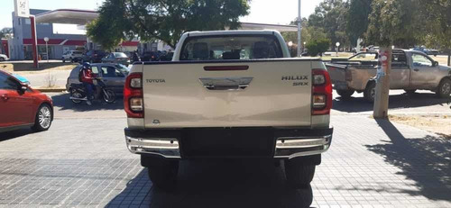 Imagen 7 de 11 de Toyota Hilux 2022 2.8 Cd Srx 177cv 4x4