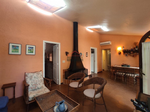 Casa En Brava, 3 Dormitorios *- Ref: 3845