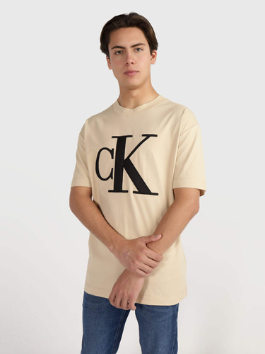 Playera Beige Con Monograma Frontal Calvin Klein Hombre