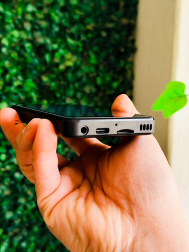 Reproductor Mp3 Bluetooth Wi-fi Mp4 Táctil Oilsky Negro Matte
