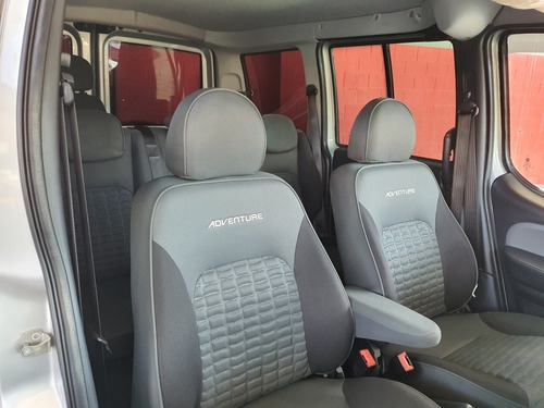 Imagem 10 de 15 de Fiat Doblo 2014 1.8 16v Adventure Flex 5p