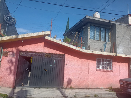 Casa En Venta Con 4 Departamentos Independientes 253m2, Col. San Miguel Xico, Edo Méx.