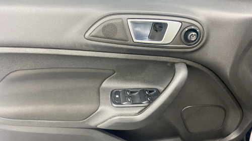 Imagen 15 de 25 de Ford Fiesta Hatchback 1.6