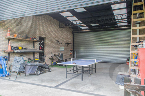 Casa En Venta - Barrio Fincas De San Vicente Chacras