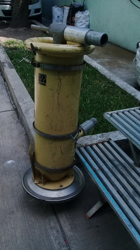 Silo Alimentador Para Máquina De Inyección De Plásticos