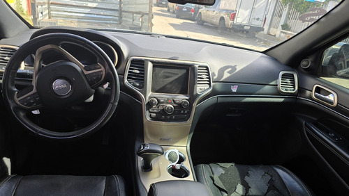 Jeep Grand Cherokee 3.6 Limited Lujo V6 4x2 At