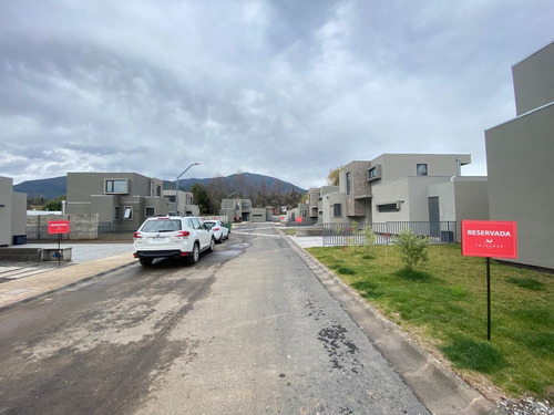 Casa En Arriendo 3d 3b Condominio Tricahue Nogales