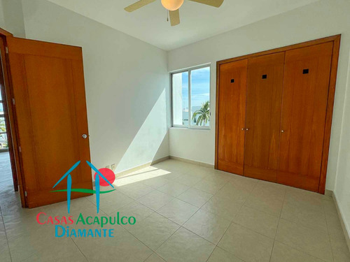 Cad Mayan Lakes Mt2 402. Terraza Con Vista A Las Áreas Comunes.