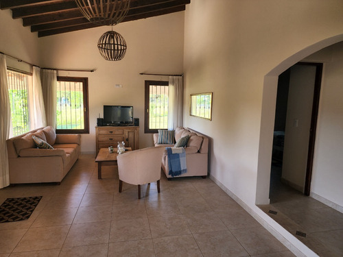 Hermosa Casa En Potrero De Garay Con Excelente Ubicación- 432