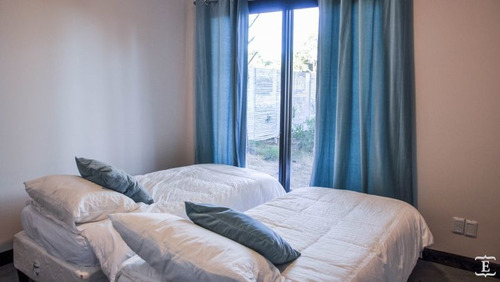 Casa En Alquiler Por Temporada De 4 Dormitorios En Pinar Del Faro