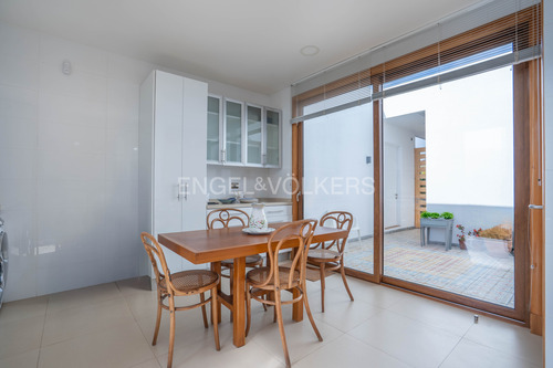 Venta Preciosa Casa Muy Bien Ubicada En Marbella