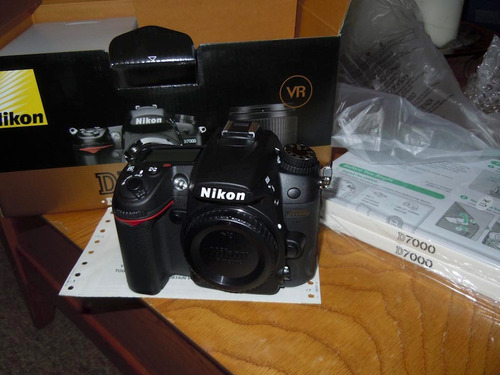  Nikon D7000 + Batería + Lente Cajas Originales