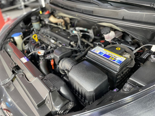 Imagem 8 de 20 de Hyundai Hb20s 1.6 Comfort Plus 16v 2015