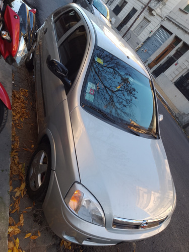 Chevrolet Corsa 1.8 Gl Aa Dh 5P
