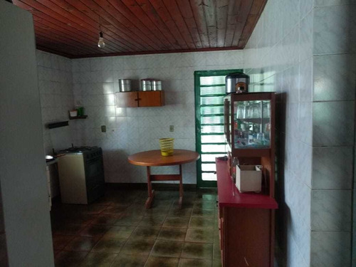 Casa Próximo Ao Centro Da Cidade De Ibiúna - Cód.c408