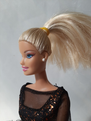 Barbie Mattel 2009 (Usado)
