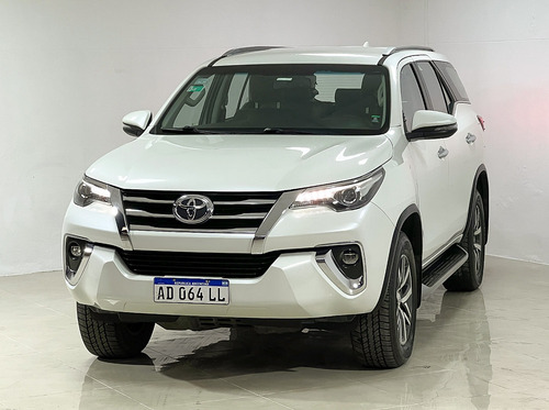 Toyota Hilux SW4 2.8 Srx 177cv 4x4 7as At