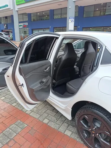 Chevrolet Onix 1.0T Premier Hatch At