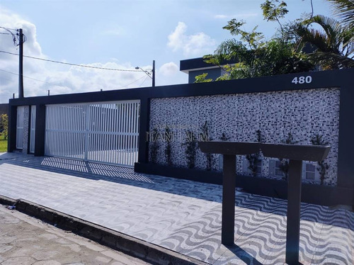 Imagem 1 de 7 de Sobrado Em Condomínio Com Piscina E Churrasqueira