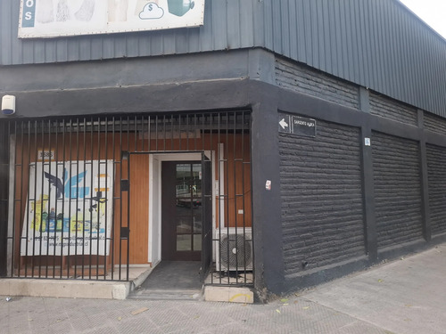Local Comercial Con Bodega 700 Mts.