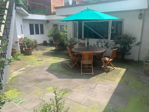 Casa Sola En Tlaltenango, Cuernavaca, Morelos.