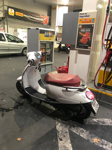 Scooter Beta Arrow Tempo 150 Blanca 32.000kms