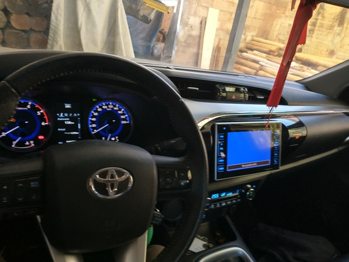 Toyota Hilux 2.8 Cd Srv Pack 177cv 4x2 2016