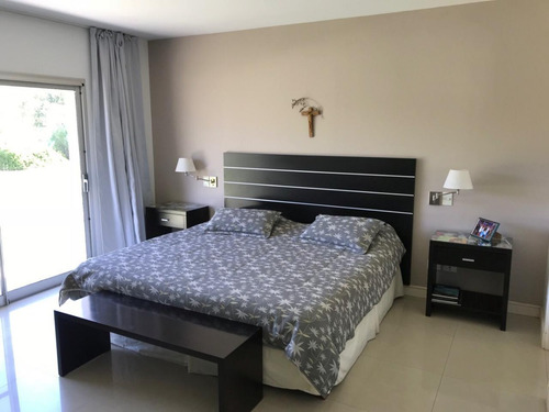 Imagen 8 de 21 de Country Altos Del Chateau - Importante Casa 5 Dormitorios En Suite + Escritorio