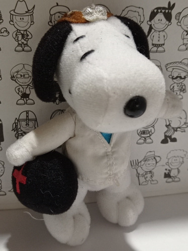 Snoopy Y Sus 28 Sueños Doctor Colección Mcdonalds 2001