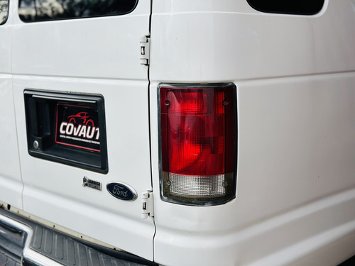 Ford Econoline 2012 E-350 15 Pas V8