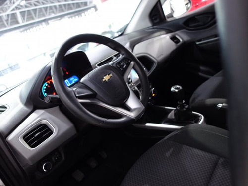 Chevrolet Onix Onix 1.0 MPFI LT 8V FLEX 4P MANUAL