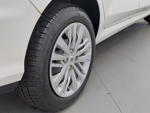 Fiat Cronos 1.3 FIREFLY FLEX DRIVE MANUAL