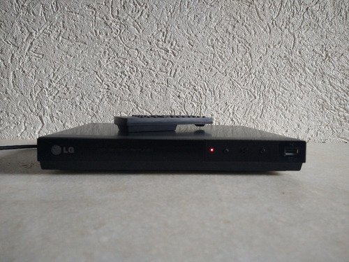 Imagem 5 de 10 de Aparelho De Cd/dvd Player LG Dp122 Bivolt Com Controle Preto