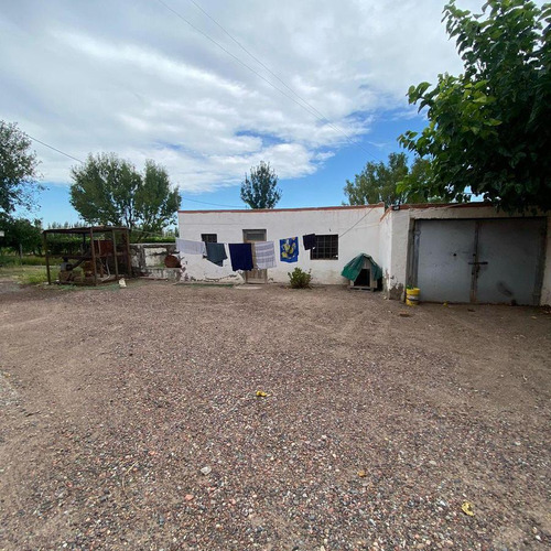 Vendemos Bodega Ubicada En Carril Chimba Y Panamericana, Frente A Bodega Crotta.