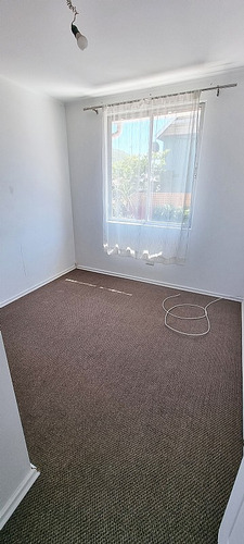 Excelente Casa 3d/2b Con Piscina Y 2 Estacionamientos