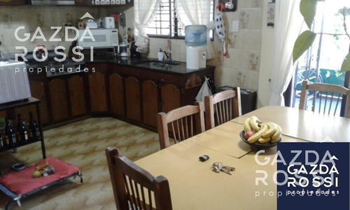 Imagen 4 de 14 de Casa - Adrogue