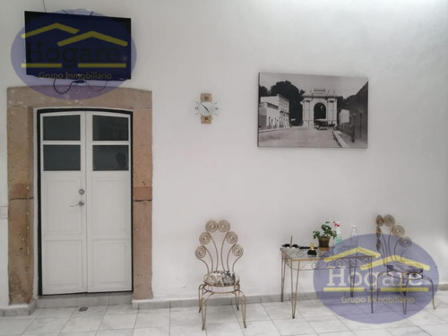 Oficina En Renta, Excelente Espacio Para Consultorio O Para Oficina En La Col. Obregón León Gto.