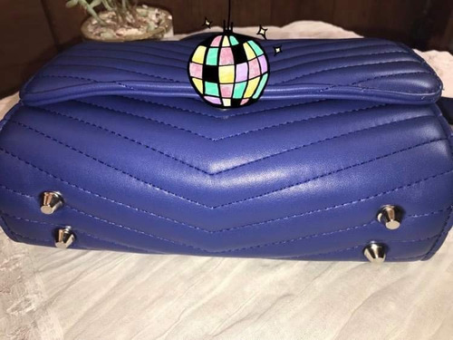 Imagen 2 de 7 de Bolsa Para Mujer Capitonada