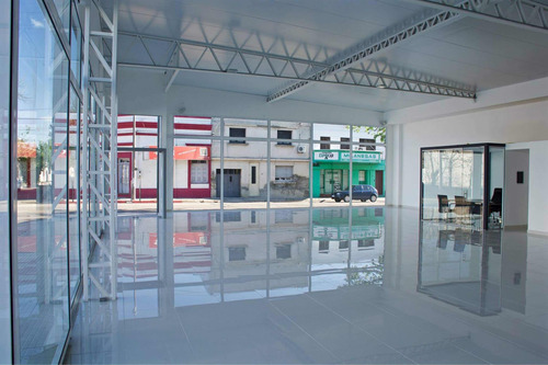 Salon Comercial