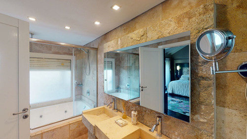 Casa En Venta, Mayling Cc, 5 Ambientes
