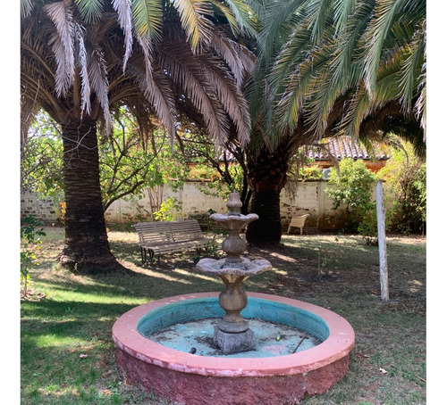 Casa En Condominio En Excelente Barrio.