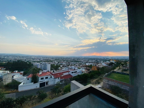Imagen 21 de 24 de Casa Nueva En Venta Centro Queretaro Vista Espectacular