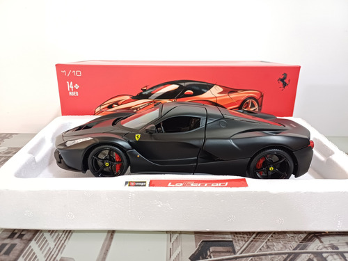 Auto Escala 1/18 Ferrari Laferrari Negro Signature